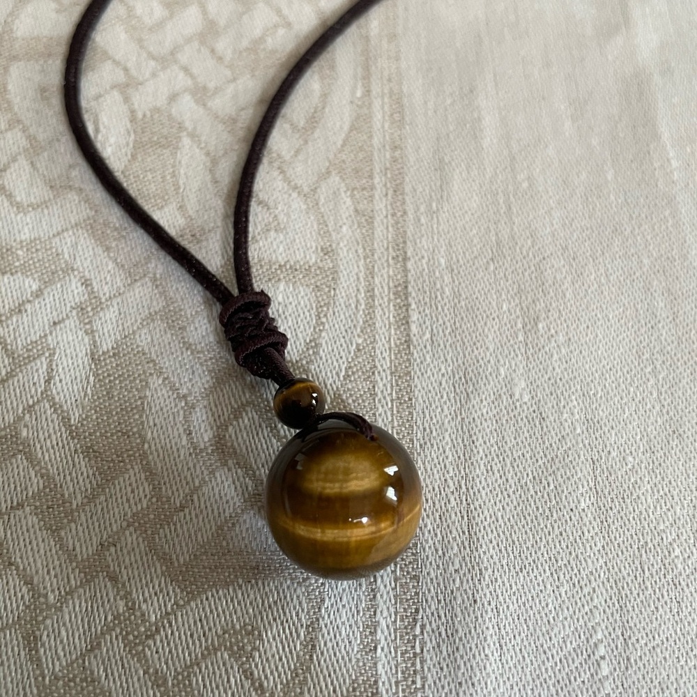 Tortoiseshell Resin Bangle & Hoop Earring Set - Amber Brown - Picture 2 of 2